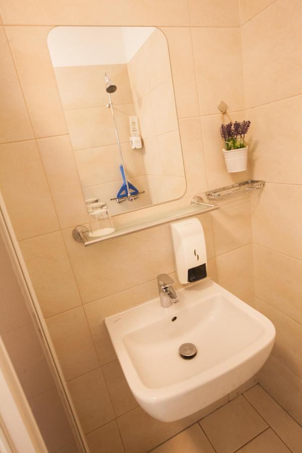Rooms Klik Postojna Exterior photo